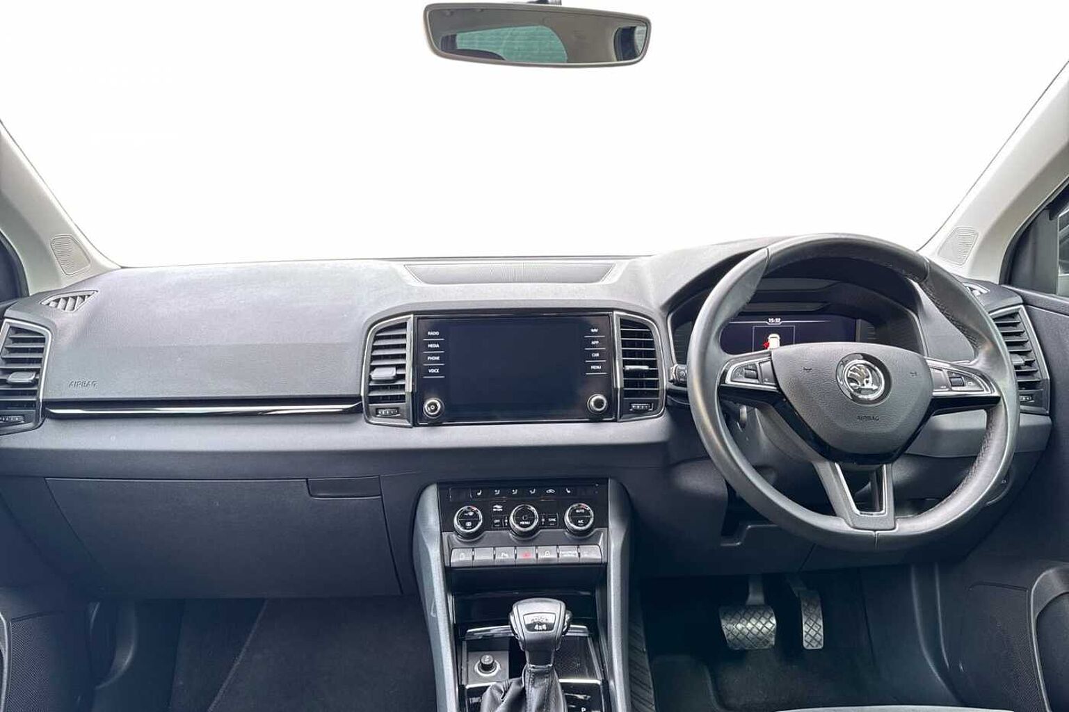 SKODA Karoq 1.5 TSI ACT SE L SUV 5dr Petrol DSG 4WD Euro 6 (s/s) (150 ps)