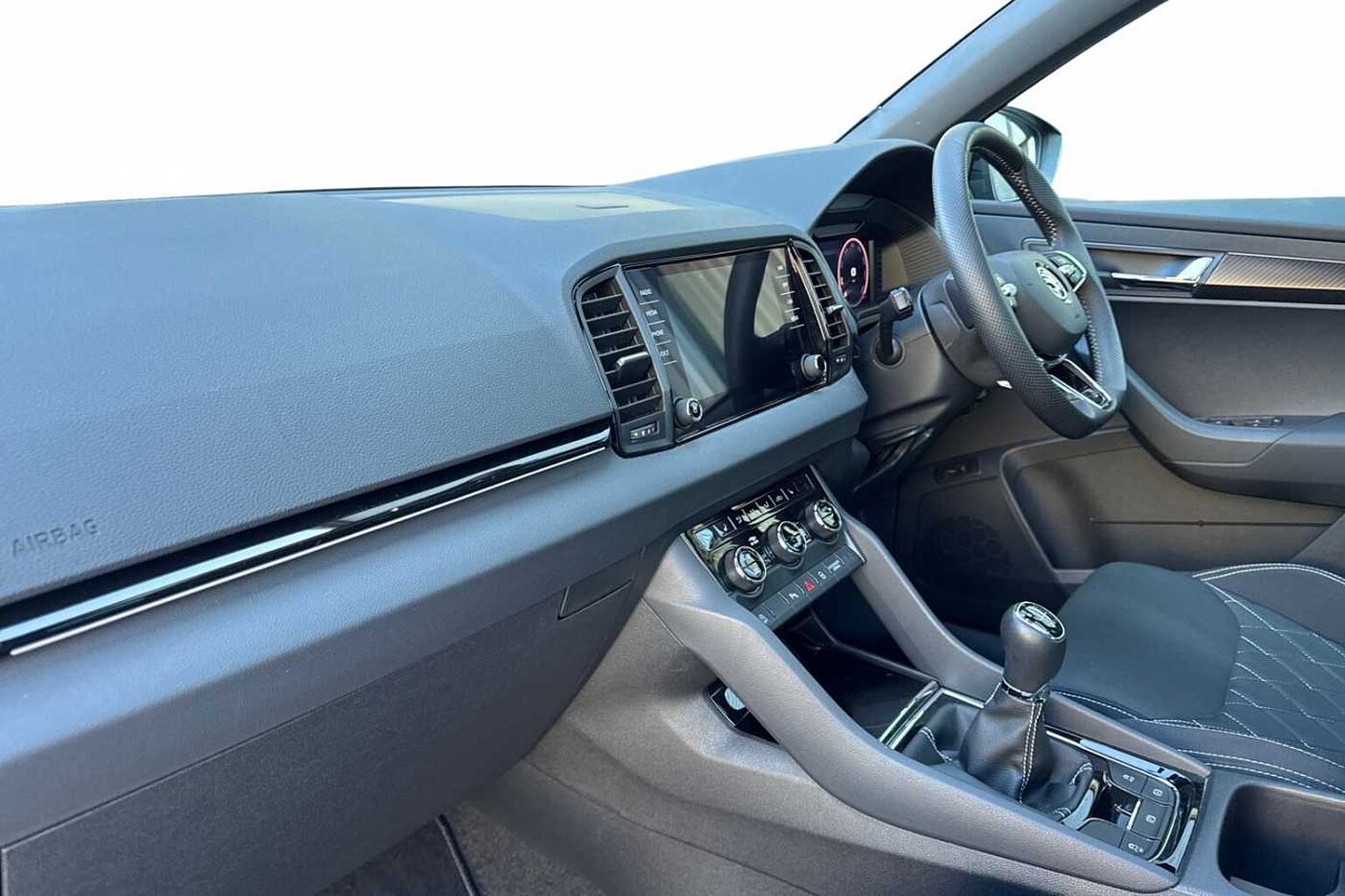 SKODA Karoq 1.5 TSI ACT SportLine SUV 5dr Petrol Manual Euro 6 (s/s) (150 ps)