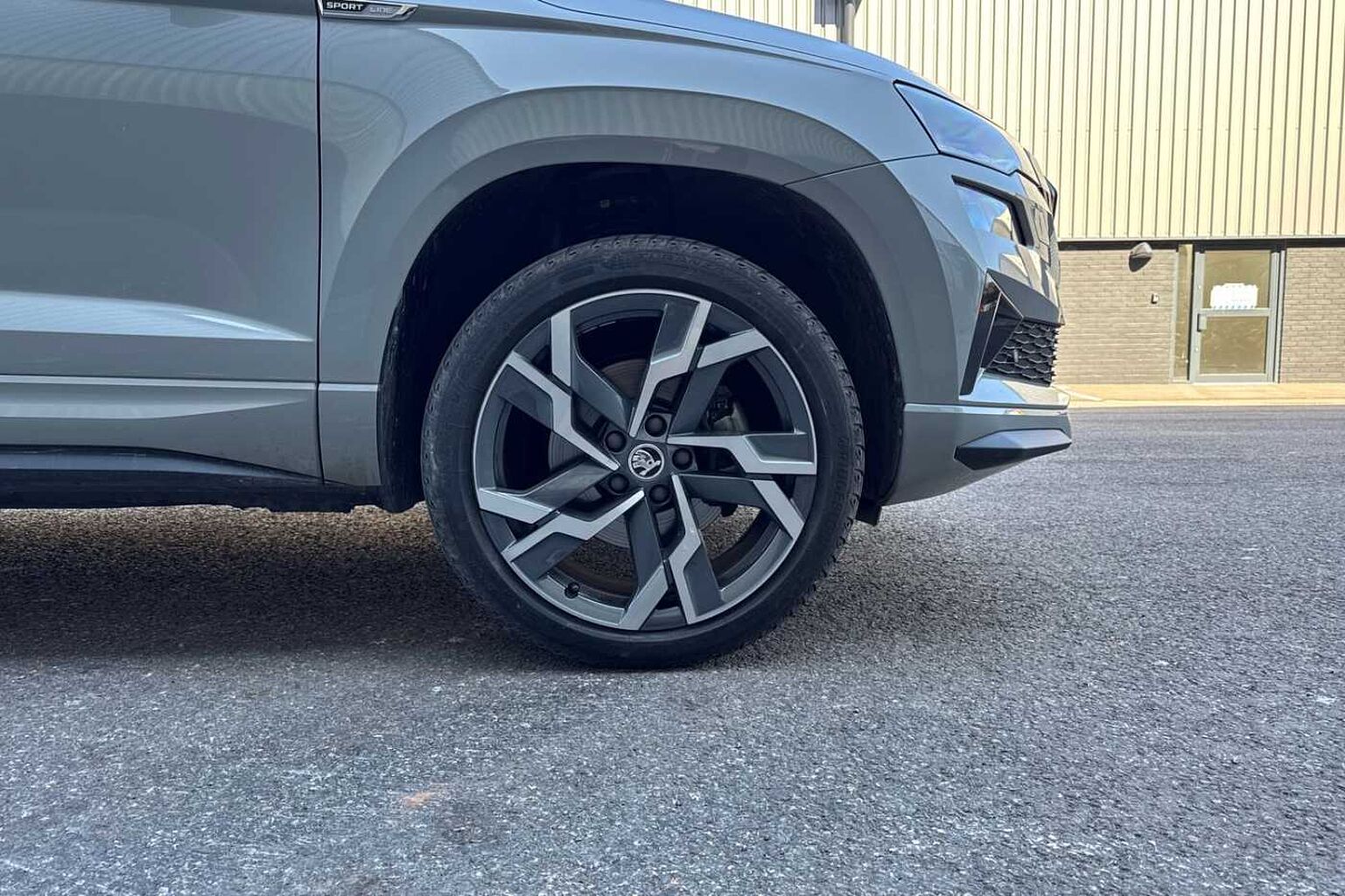 SKODA Karoq 2.0 TSI SportLine SUV 5dr Petrol DSG 4WD Euro 6 (s/s) (190 ps)
