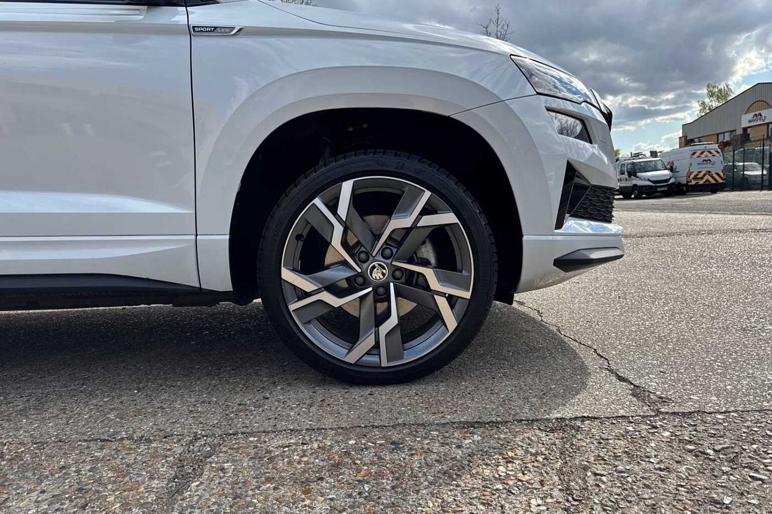 SKODA Karoq 1.5 TSI ACT SportLine SUV 5dr Petrol DSG Euro 6 (s/s) (150 ps)