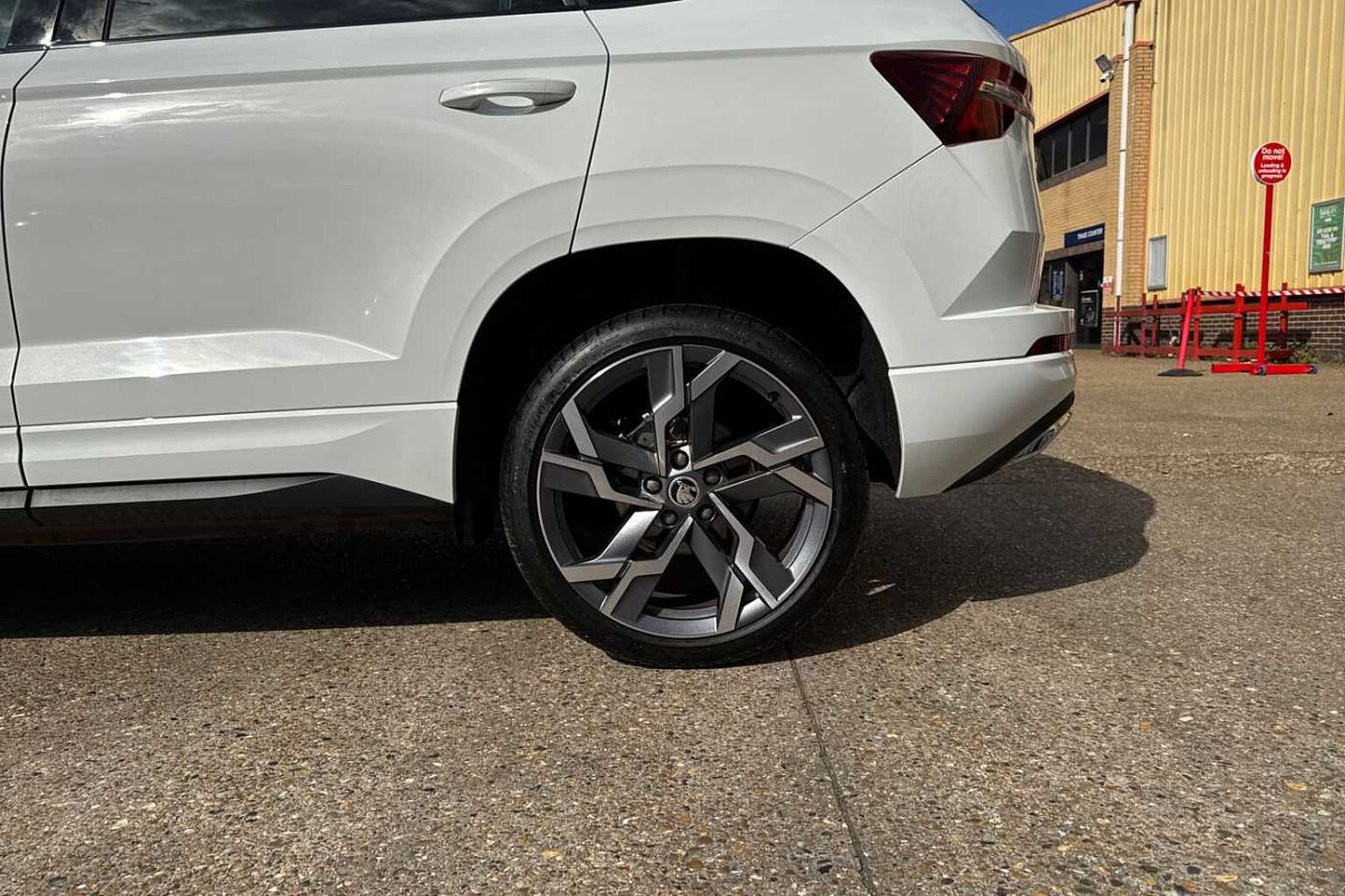 SKODA Karoq 1.5 TSI ACT SportLine SUV 5dr Petrol DSG Euro 6 (s/s) (150 ps)