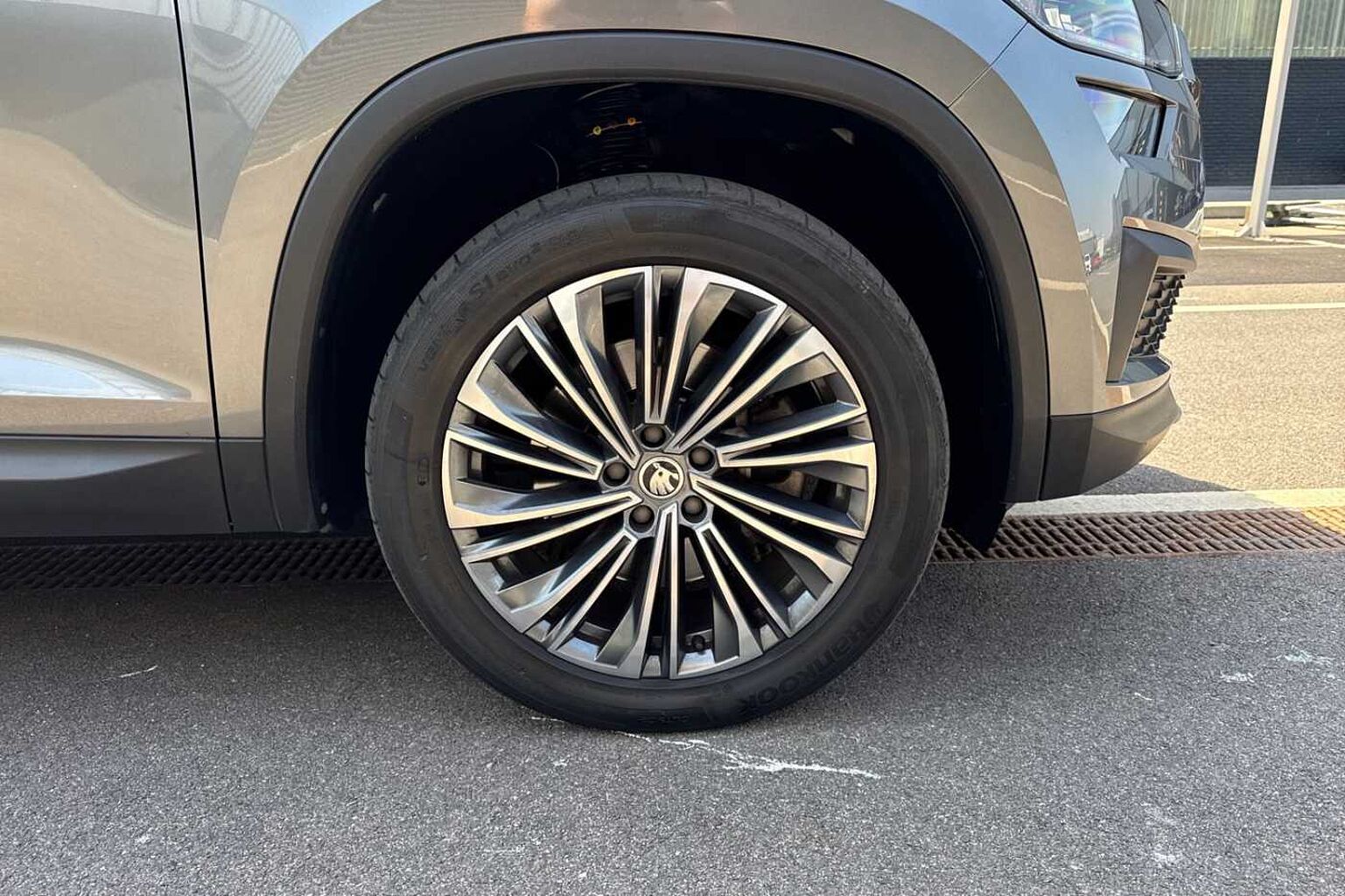 SKODA Kodiaq 2.0 TDI SE L Executive SUV 5dr Diesel DSG 4WD Euro 6 (s/s) (7 Seat) (200 ps)