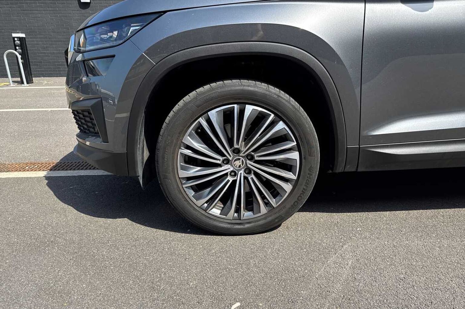 SKODA Kodiaq 2.0 TDI SE L Executive SUV 5dr Diesel DSG 4WD Euro 6 (s/s) (7 Seat) (200 ps)