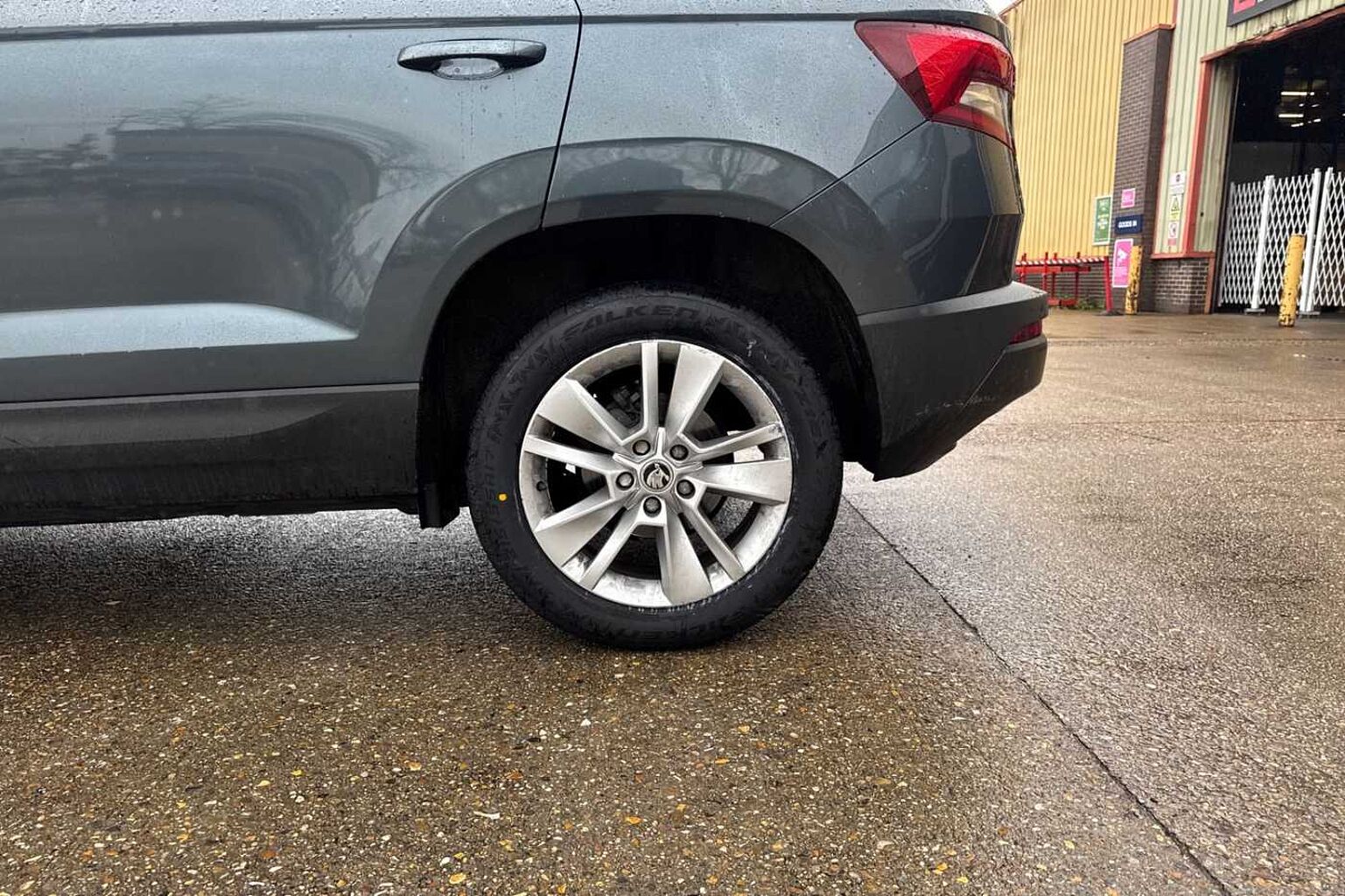SKODA Karoq 1.5 TSI ACT SE Technology SUV 5dr Petrol Manual Euro 6 (s/s) (150 ps)
