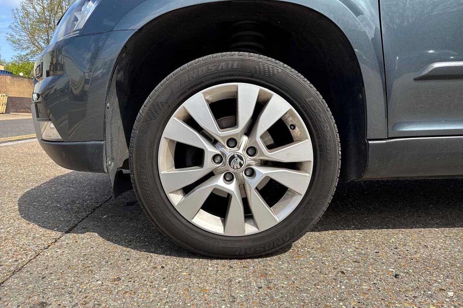SKODA Yeti 1.2 TSI SE L Drive Outdoor 5dr Petrol DSG Euro 6 (s/s) (110 ps)
