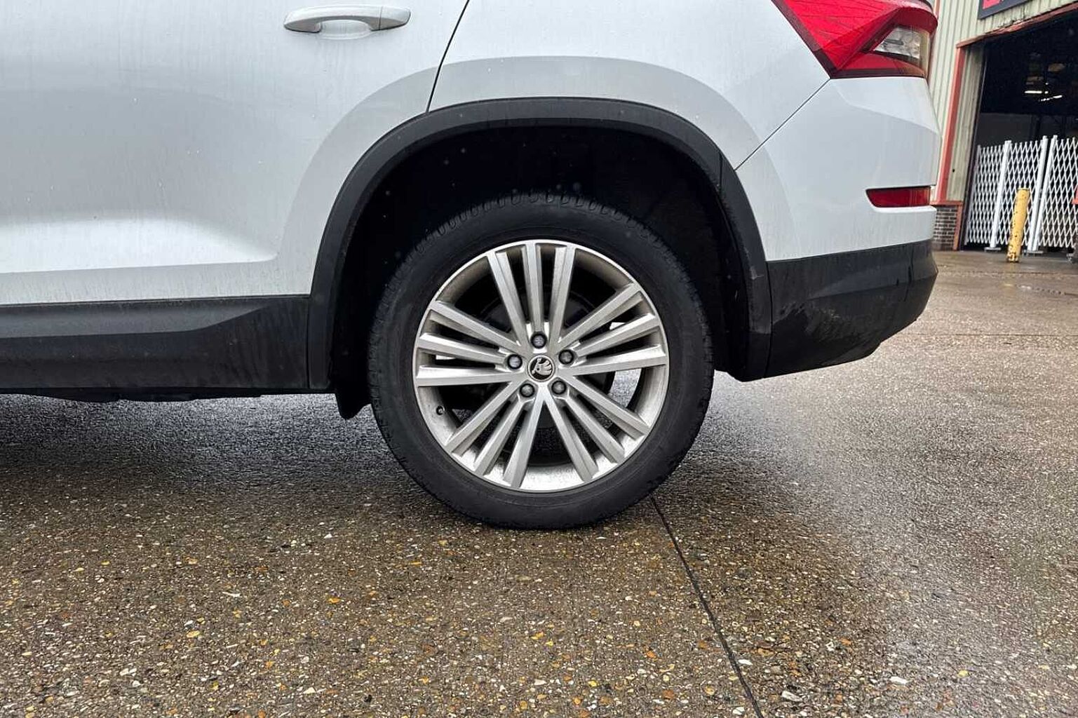 SKODA Kodiaq 2.0 TDI SE L SUV 5dr Diesel DSG 4WD Euro 6 (s/s) (7 Seat) (150 ps)