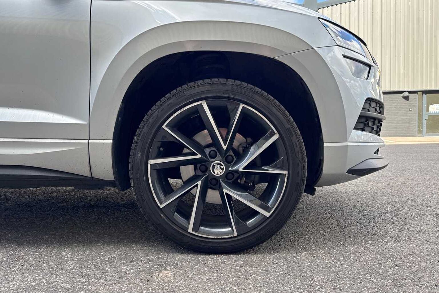 SKODA Karoq 2.0 TSI SportLine SUV 5dr Petrol DSG 4WD Euro 6 (s/s) (190 ps)