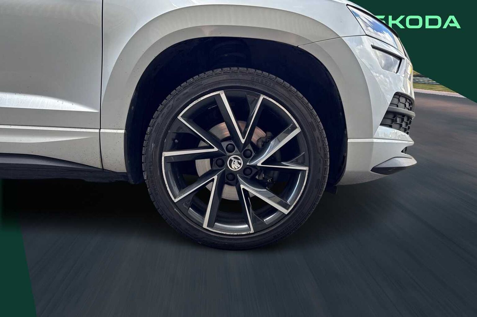 SKODA Karoq 2.0 TSI SportLine SUV 5dr Petrol DSG 4WD Euro 6 (s/s) (190 ps)