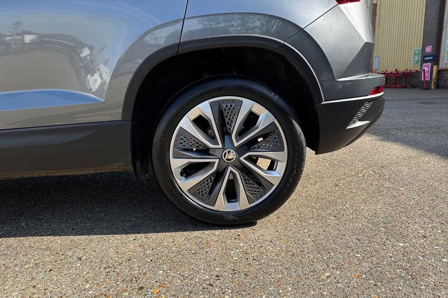 SKODA Karoq 1.5 TSI ACT SE L SUV 5dr Petrol Manual Euro 6 (s/s) (150 ps)
