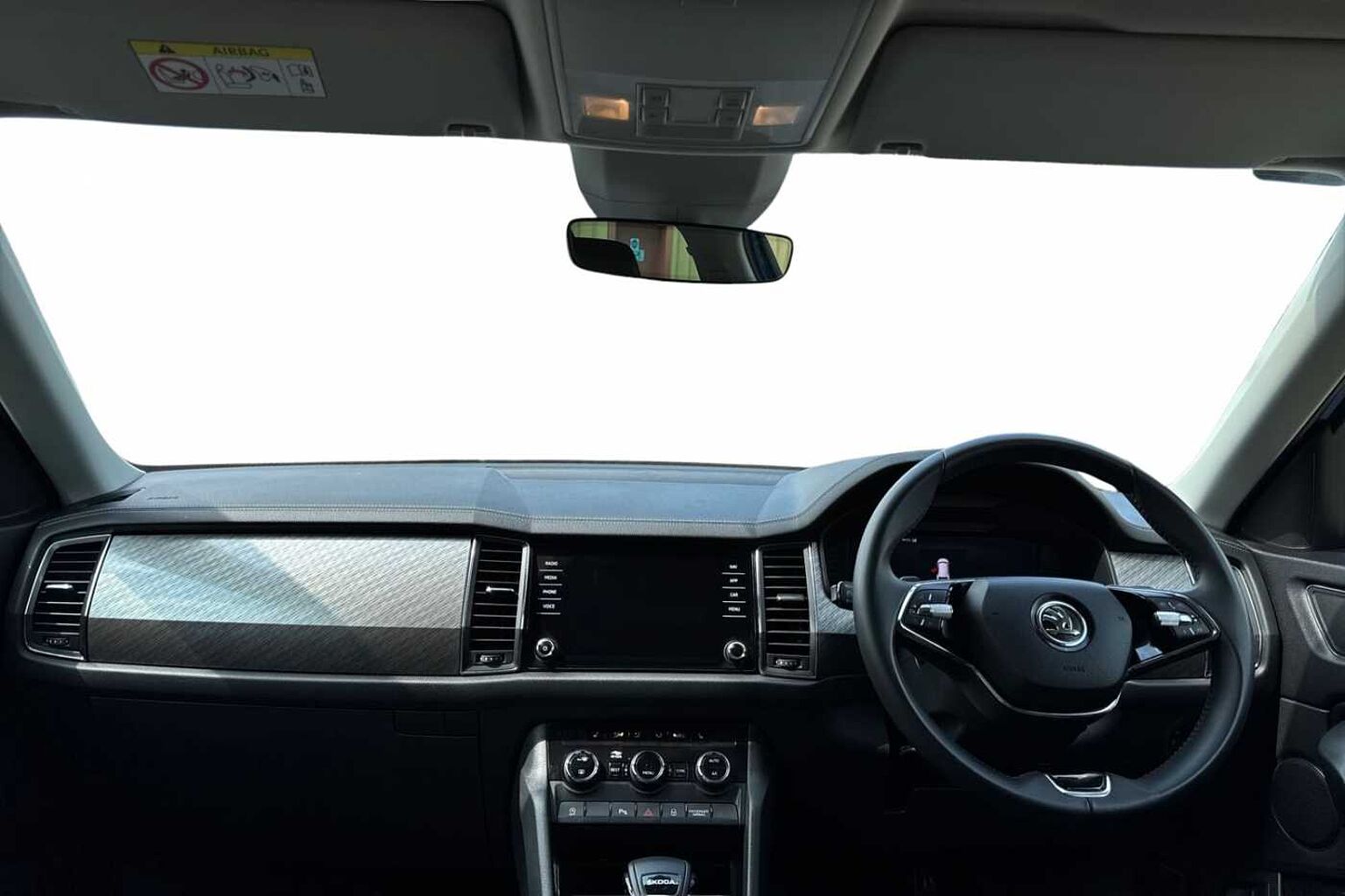 SKODA Kodiaq 1.5 TSI ACT SE L Executive SUV 5dr Petrol DSG Euro 6 (s/s) (7 Seat) (150 ps)