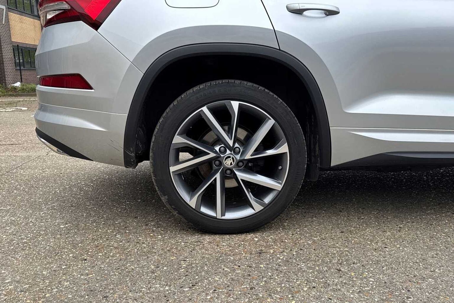SKODA Kodiaq 2.0 TSI SportLine SUV 5dr Petrol DSG 4WD Euro 6 (s/s) (7 Seat) (190 ps)