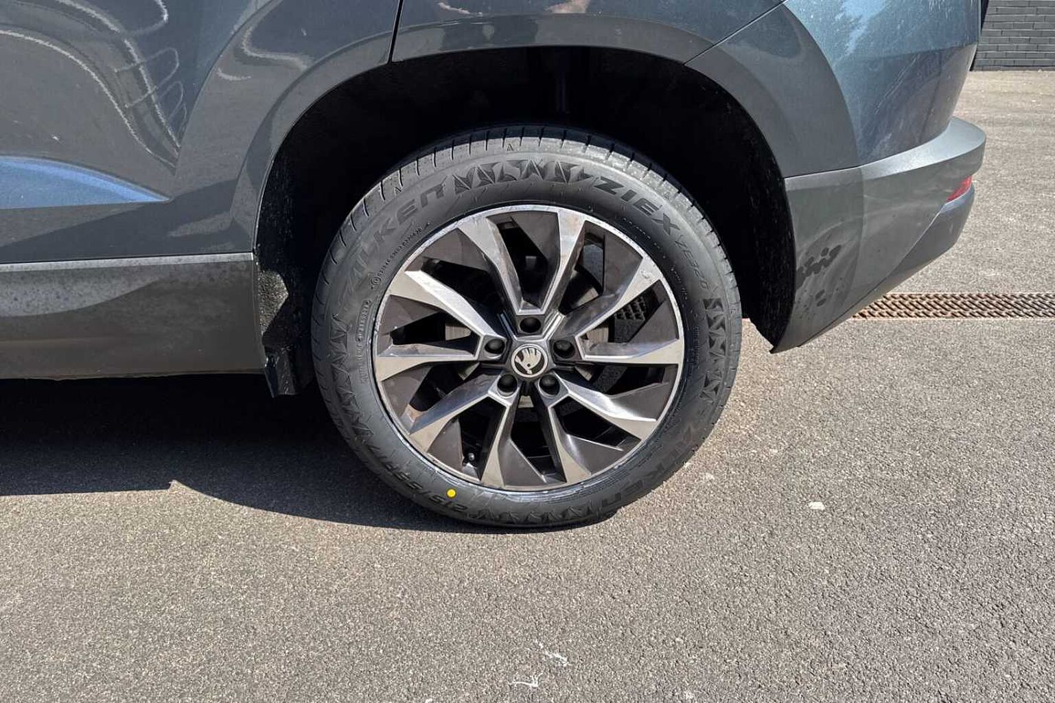 SKODA Karoq 1.5 TSI ACT SE Drive SUV 5dr Petrol DSG Euro 6 (s/s) (150 ps)
